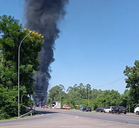 Polícia Rodoviária Federal confirmou a morte do motorista do veículo