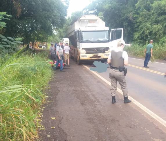 Motociclista morre em colisão frontal de moto contra caminhão na RS-210, em Boa Vista do Buricá - foto 2
