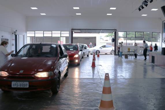 Drive-thru imunizou 491 pessoas com 65 anos ou mais em Três de Maio - foto 3