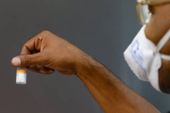 Conselho de Secretarias Municipais da Saúde estima perda de 20 mil doses em 100 cidades. Agência afirma que investiga casos