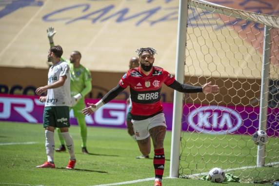 Jogo foi emocionante, com quatro gols e disputas alternadas nas cobranças