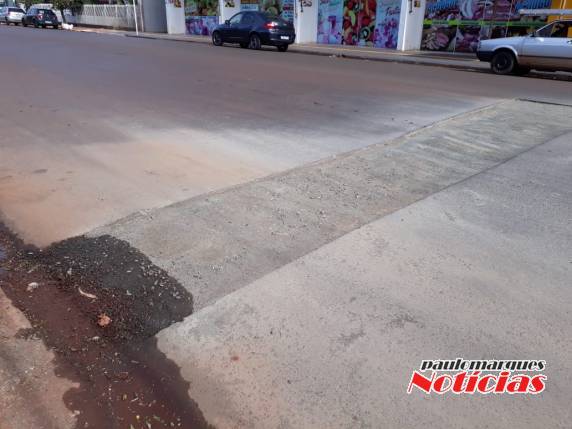 Motoristas reclamam de buraco aberto pela CORSAN na rua Horizontina a mais de um mês - foto 3