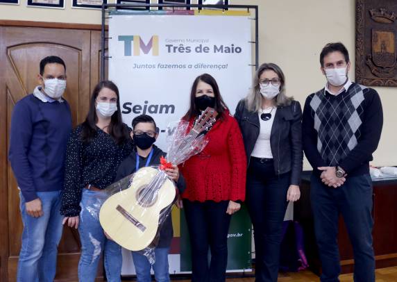 Medalhas e certificados do 1º Concurso de Desenhos foram entregues ontem - foto 3