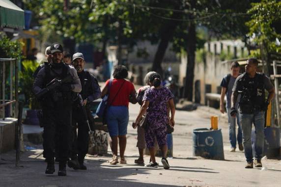 Polícia Civil do Rio nega execuções em operação com 25 mortos no Jacarezinho - foto 5