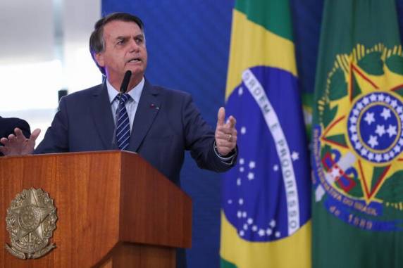 Insistência do presidente na defesa de medicamentos sem eficácia comprovada contra o coronavírus é alvo das investigações no Senado