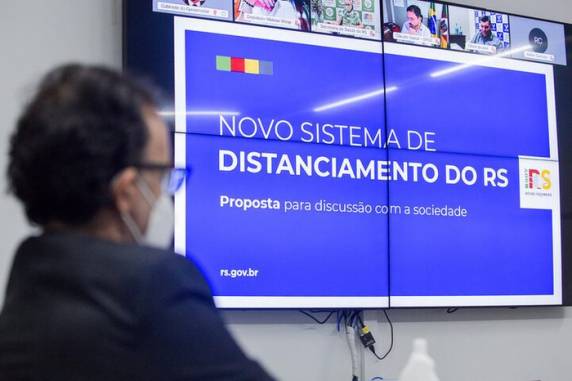 Sistema que substituirá distanciamento controlado entra em vigor neste sábado (15)