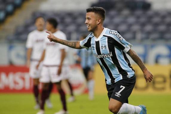 Além dos gols do atacante, Tricolor contou com outro de Matheus Henrique para ganhar na Arena