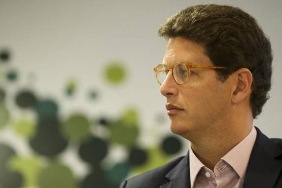 Investigação apura esquema que envolveria a exportação ilegal de madeira