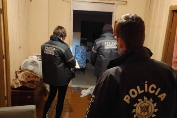 Hipótese da Polícia Civil é de que ele tenha cometido suicídio após os disparos