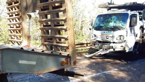 Grave acidente entre três caminhões e um carro bloqueia BR-285 em Pejuçara - foto 4