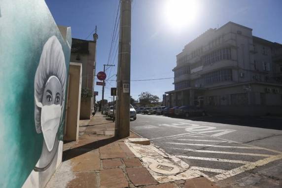 Em dia de fechamento geral do comércio, Cachoeira do Sul registra pouco movimento nas ruas - foto 6