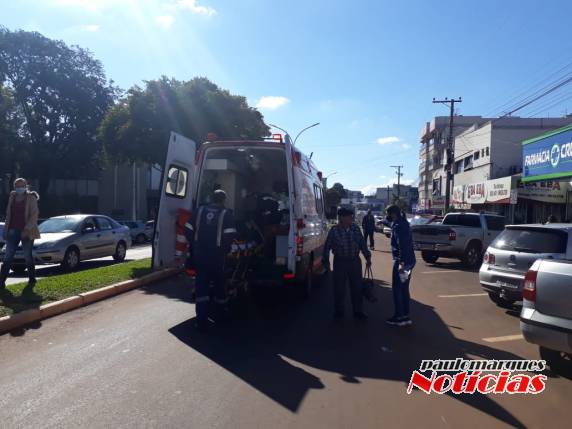Idosa fica ferida após cair no momento que desembarcava de um veículo no Centro de Três de Maio - foto 2