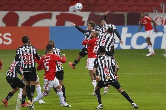Equipe mineira venceu no Beira-Rio com gol de Nathan