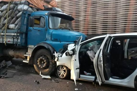 Acidente ocorreu no km 140 da rodovia, na tarde de sexta-feira