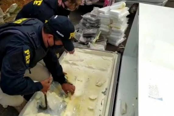 Outra apreensão de 20 quilos do entorpecente ocorreu em Rio Grande, na BR-392