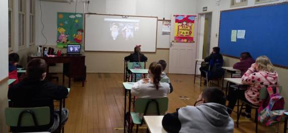 Atividade foi ministrada pelo dramaturgo e sociólogo Antônio Lopes, através da plataforma Zoom Meeting