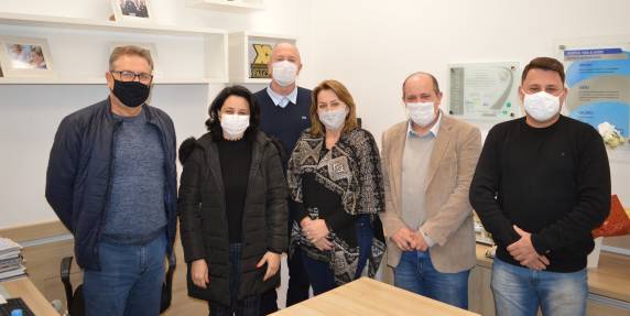 O Hospital Vida & Saúde recebeu recentemente a indicação de uma emenda parlamentar de R$ 910 mil destinada pelo Deputado Federal Osmar Terra.