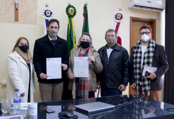 Recursos serão investidos nas áreas da Saúde e Educação