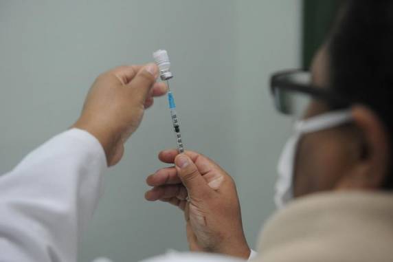 Iniciativa busca garantir a imunização completa de mulheres que, por orientação do Ministério da Saúde, não conseguiram receber as duas doses