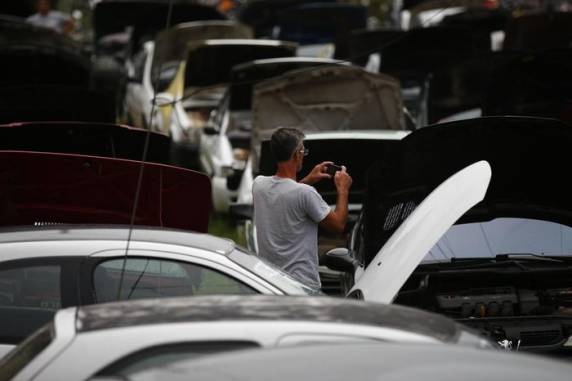 Modelos da década de 70 serão vendidos em julho, junto com outros 306 veículos