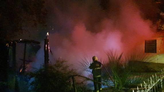 Casa fica completamente destruída por incêndio em Boa Vista do Buricá - foto 3