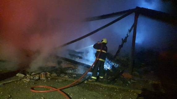 Casa fica completamente destruída por incêndio em Boa Vista do Buricá - foto 2