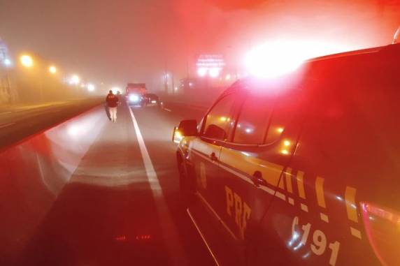 Acidente ocorreu entre Sapucaia do Sul e Esteio, por volta das 3h40min