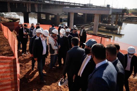 Freitas avalia federalizar rodovia estadual e fazer com que cada estrada siga apenas em um sentido