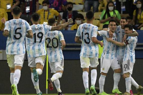 Di Maria definiu o placar com gol ainda no primeiro tempo da decisão deste sábado
