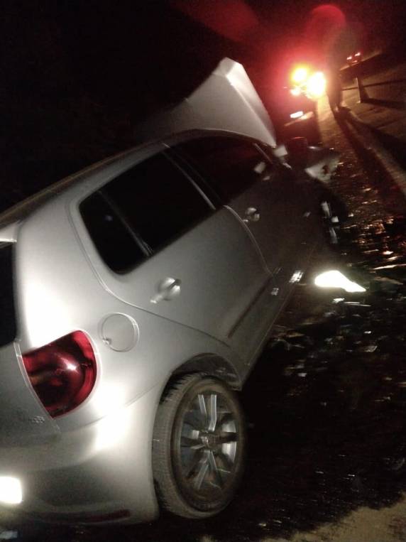 Colisão frontal envolve dois veículos na BR 472 entre Três de Maio e Boa Vista do Buricá - foto 4