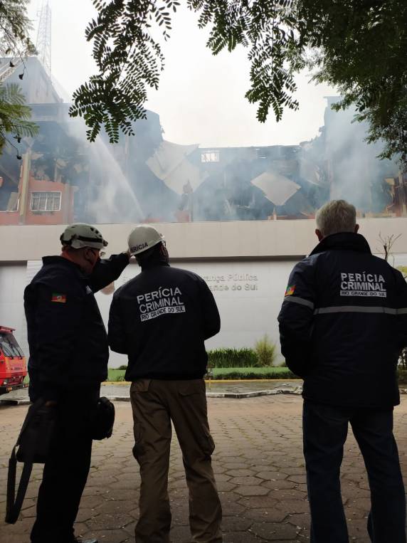 IGP mantém perícias apesar de incêndio em prédio da Segurança Pública - foto 2