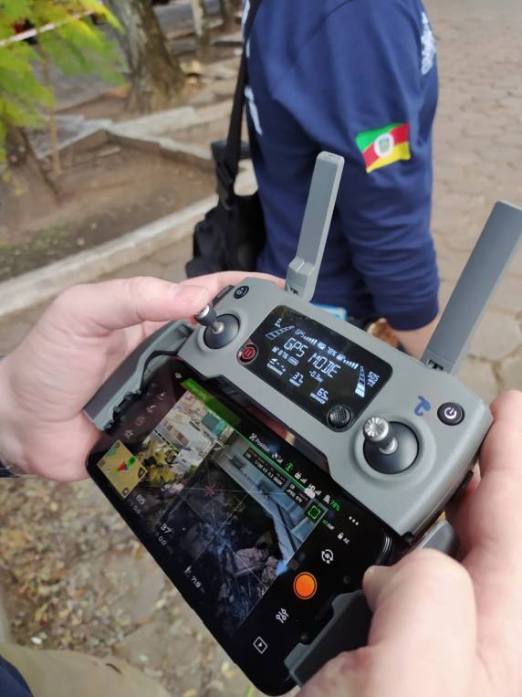 Peritos criminais do IGP usaram drones para registrar as áreas atingidas pelo incêndio no prédio da SSP do Estado - foto 3