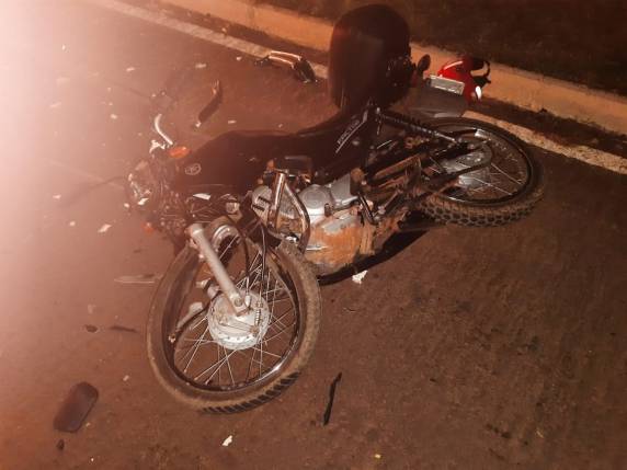 Colisão frontal aconteceu por volta de 20h, no trevo de acesso a Padre Gonzáles e Tiradentes do Sul, na BR-468, em Três Passos