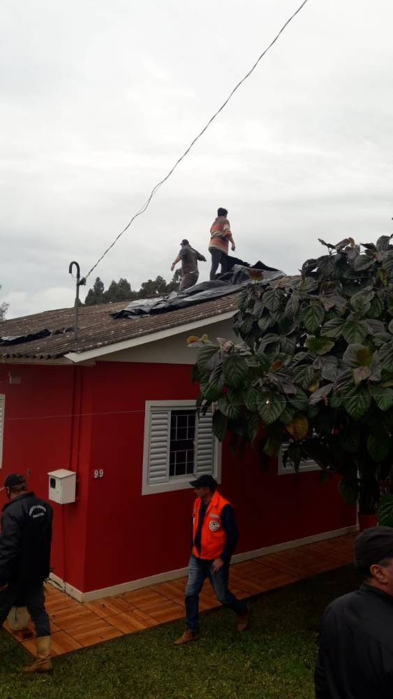 Estragos causados por temporal em São Valério do Sul - foto 2