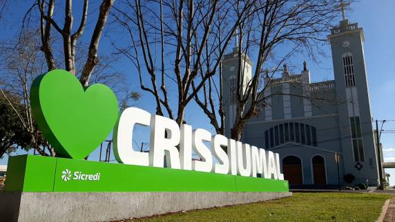 Sicredi Noroeste RS entrega letreiro turístico ao município de Crissiumal - foto 3