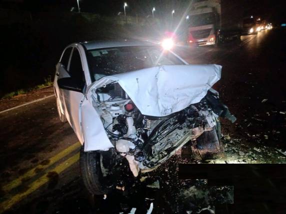 Mulher morre e dois ficam feridos após grave acidente em Passo Fundo - foto 3