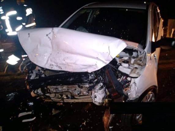 Mulher morre e dois ficam feridos após grave acidente em Passo Fundo - foto 2