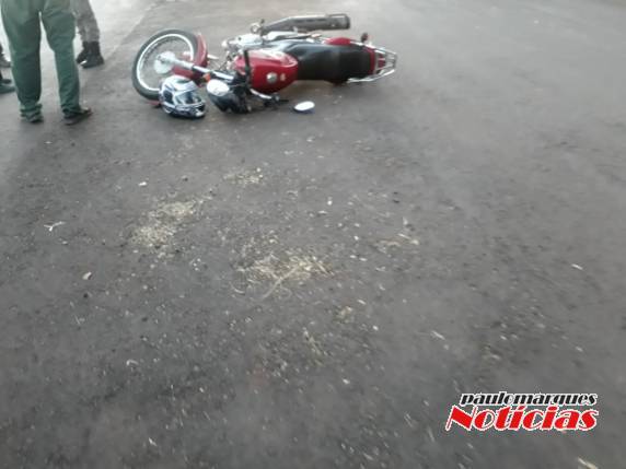Motociclista fica ferida em acidente na Av. Santa Rosa em Três de Maio - foto 5