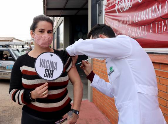 Drive-thru foi realizado nas dependências da Igreja Batista