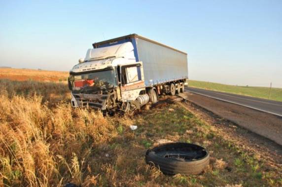 Acidente ocorreu no km 389 por volta das 2h