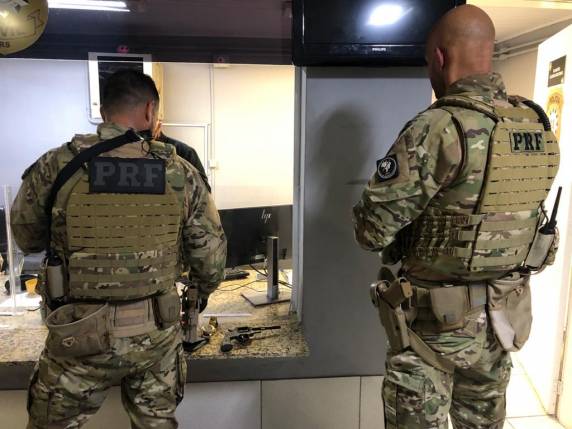 Mandado de Prisão contra autor de atentados a bases da PRF e PM é cumprido no Rio Grande do Sul - foto 2