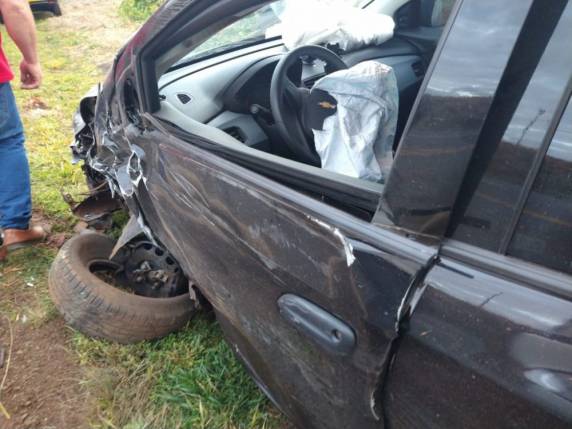 Grave acidente envolve três veículos e deixa seis feridos na ERS-135 em Coxilha - foto 4