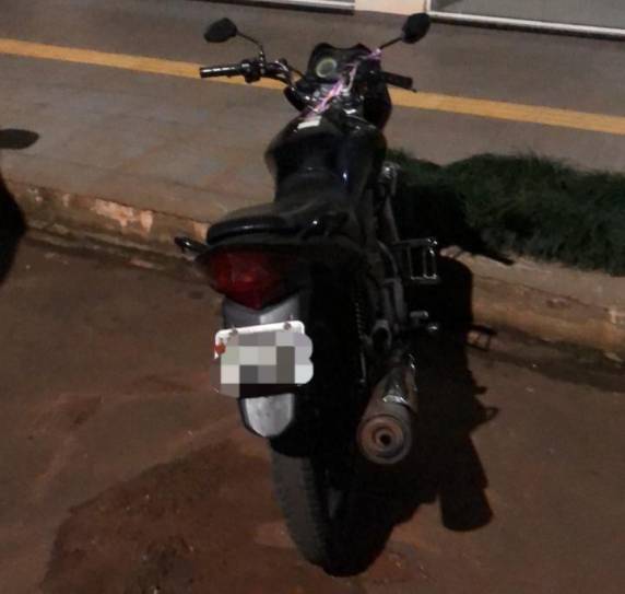 Indivíduo empurrava a moto na Av. Santa Rosa quando foi capturado pelos policiais