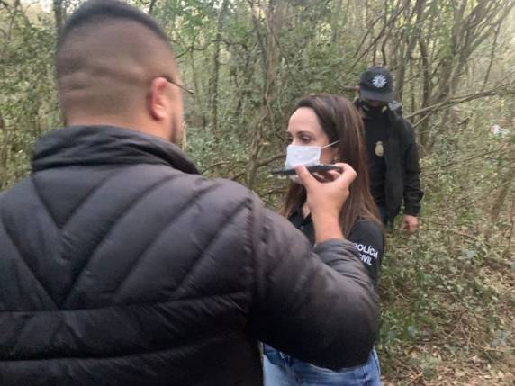 Corpo é encontrado enterrado em mato de invasão em Passo Fundo - foto 3