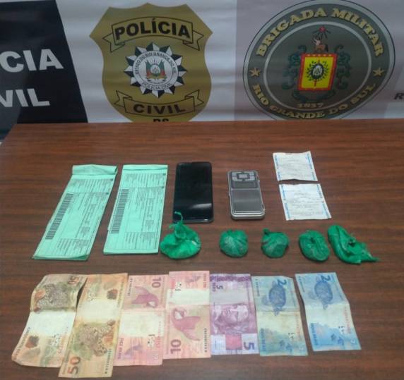 Em ação conjunta BM e PC prendem homem e apreendem drogas no Bairro Esperança - foto 2