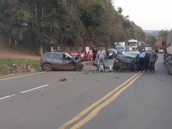 Três pessoas morrem em colisão frontal na BR 158 em Panambi - foto 4