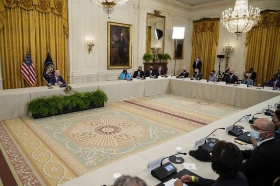 Presidente dos EUA recebeu executivos de Google, Apple, Amazon e Microsoft, além de líderes de grandes grupos empresariais, bancos, seguradoras e serviços essenciais