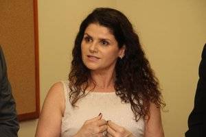 "Quando vê um juiz expressando a voz do outro, a comunidade se surpreende", diz magistrada que usou poesia sobre tráfico em sentença