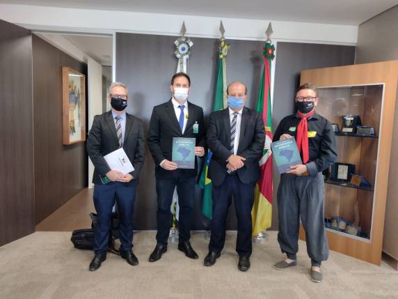 Comitiva três-maiense encaminha demandas em Porto Alegre e Brasília - foto 5