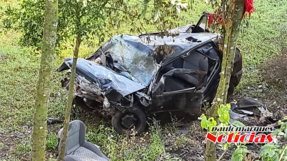 Motorista de um Gol teve ferimentos graves